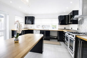 Photo 12- click for photo gallery